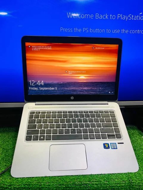 HP EliteBook Folio 1040 G3 – 14” FHD, Intel Core i5, 8GB RAM, 256GB SSD, Backlit Keyboard
