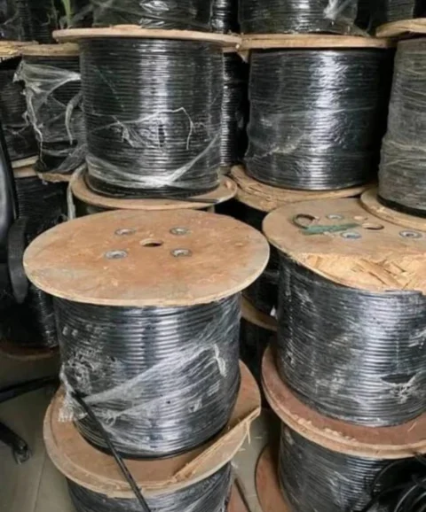 High‑Quality Solar PV Wire – Durable Copper Cable for Solar Panel Systems (Black, Flexible, UV Resistant)